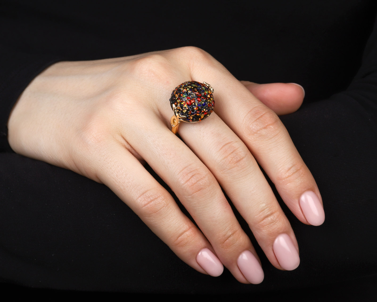 Золотое кольцо с цветным ювелирным стеклом 25.00ct