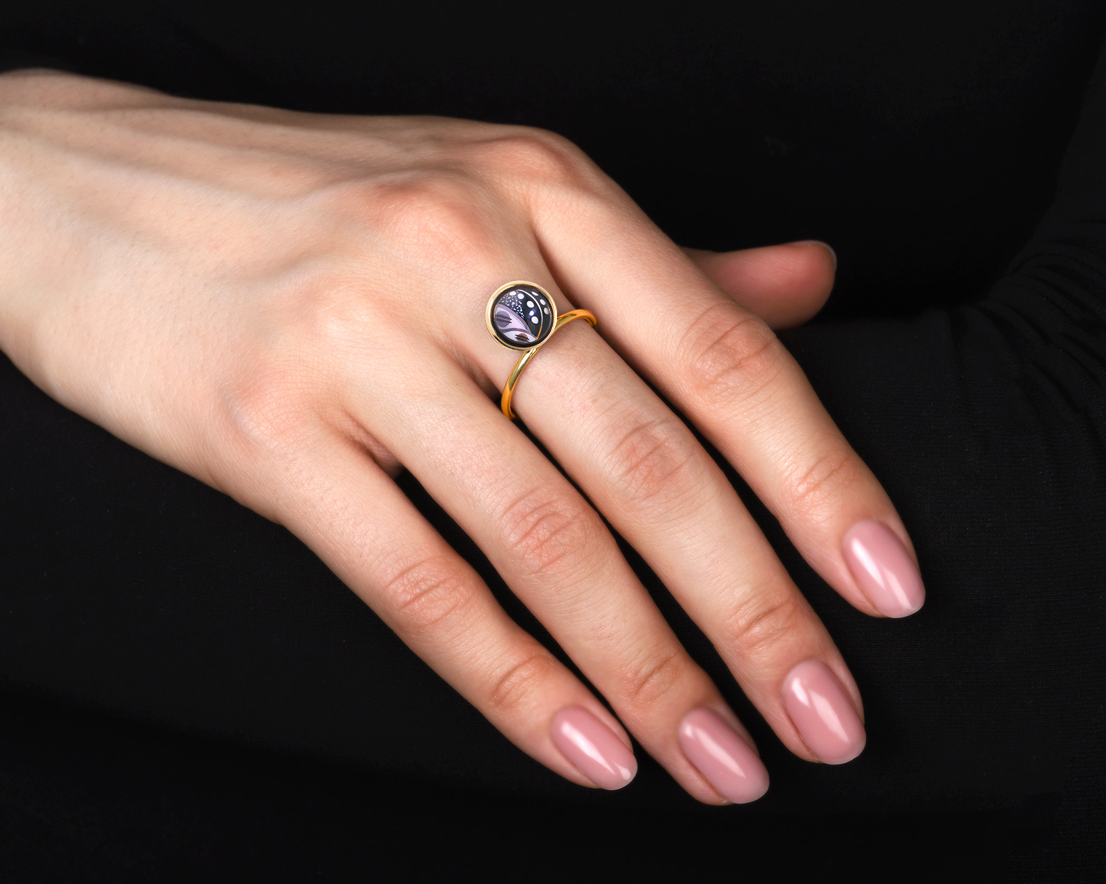 Оригинальное золотое кольцо с эмалью Frey Wille Ultra