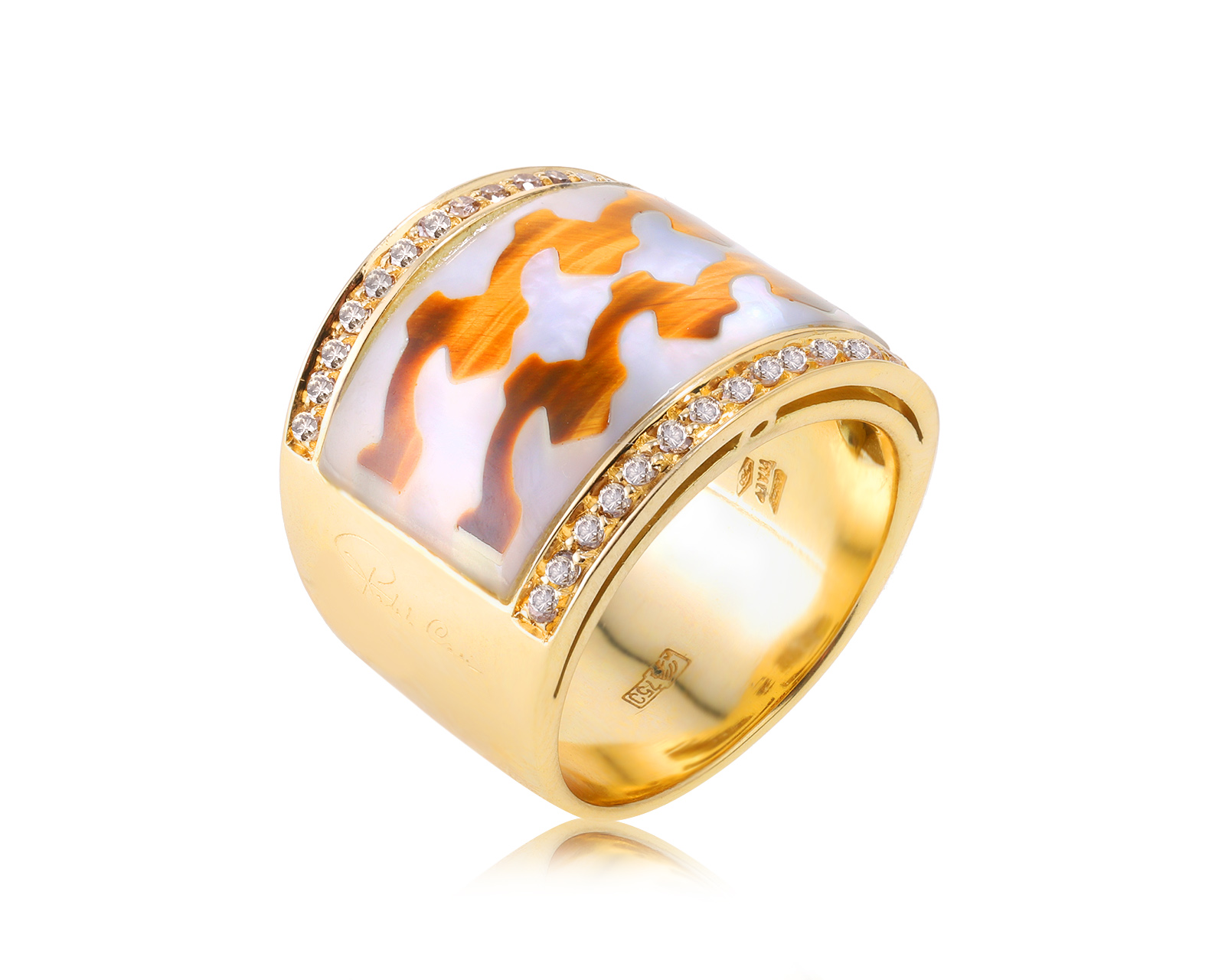 Оригинальное золотое кольцо с перламутром Roberto Coin