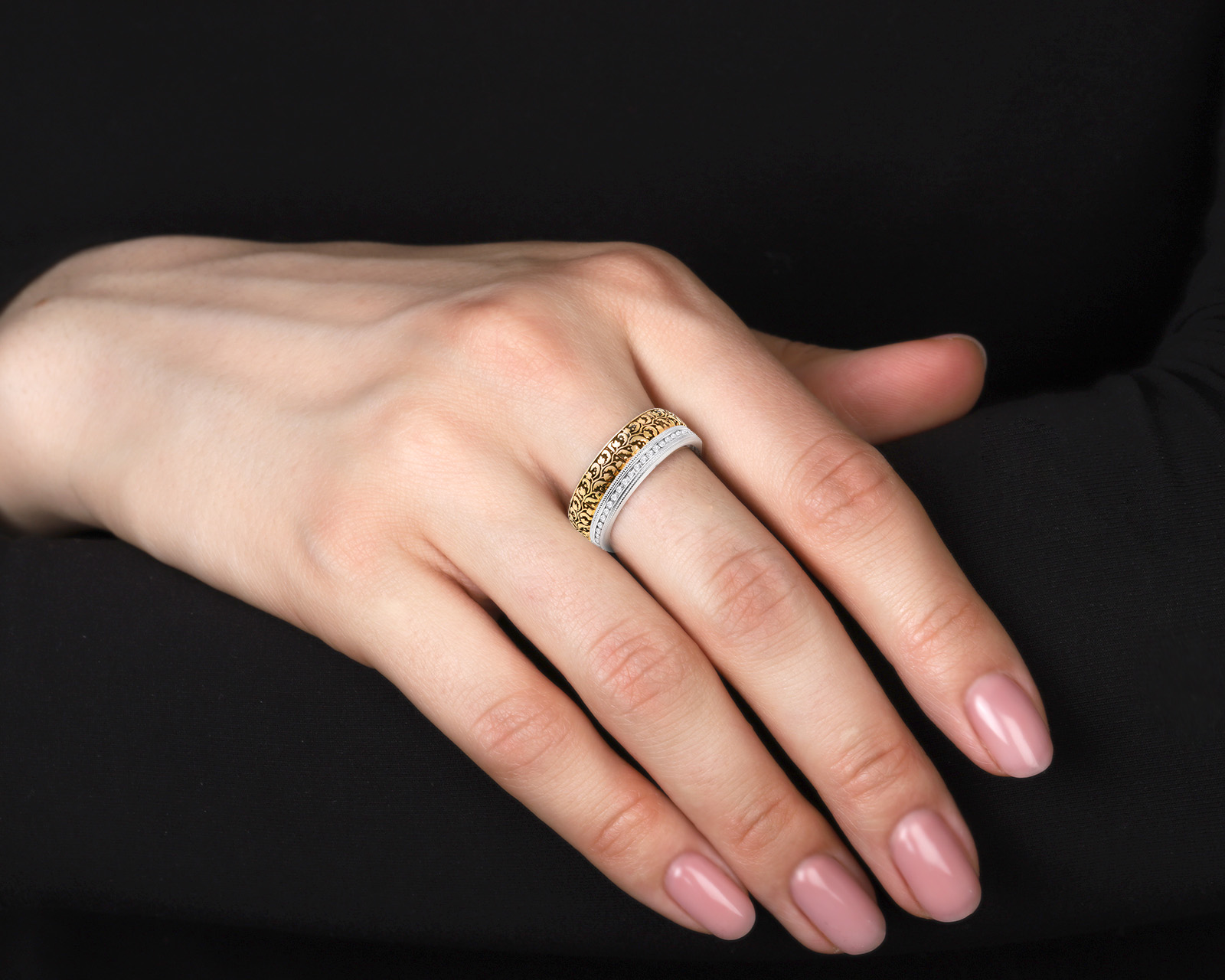 Оригинальное золотое кольцо с бриллиантами 0.39ct Dora