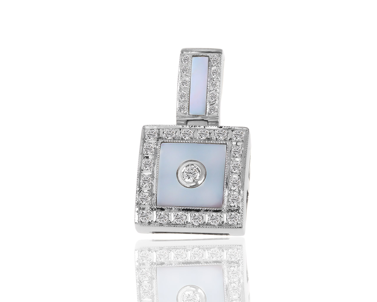 Золотая подвеска с перламутром и бриллиантами 0.36ct 011018/8