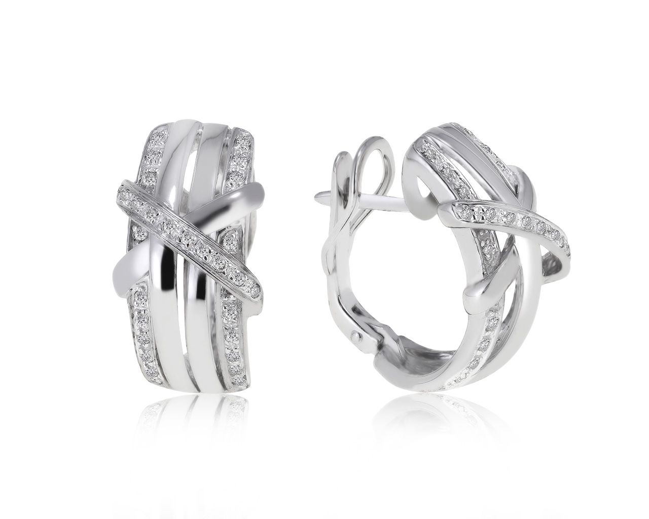 Прекрасные золотые серьги с бриллиантами 0.30ct