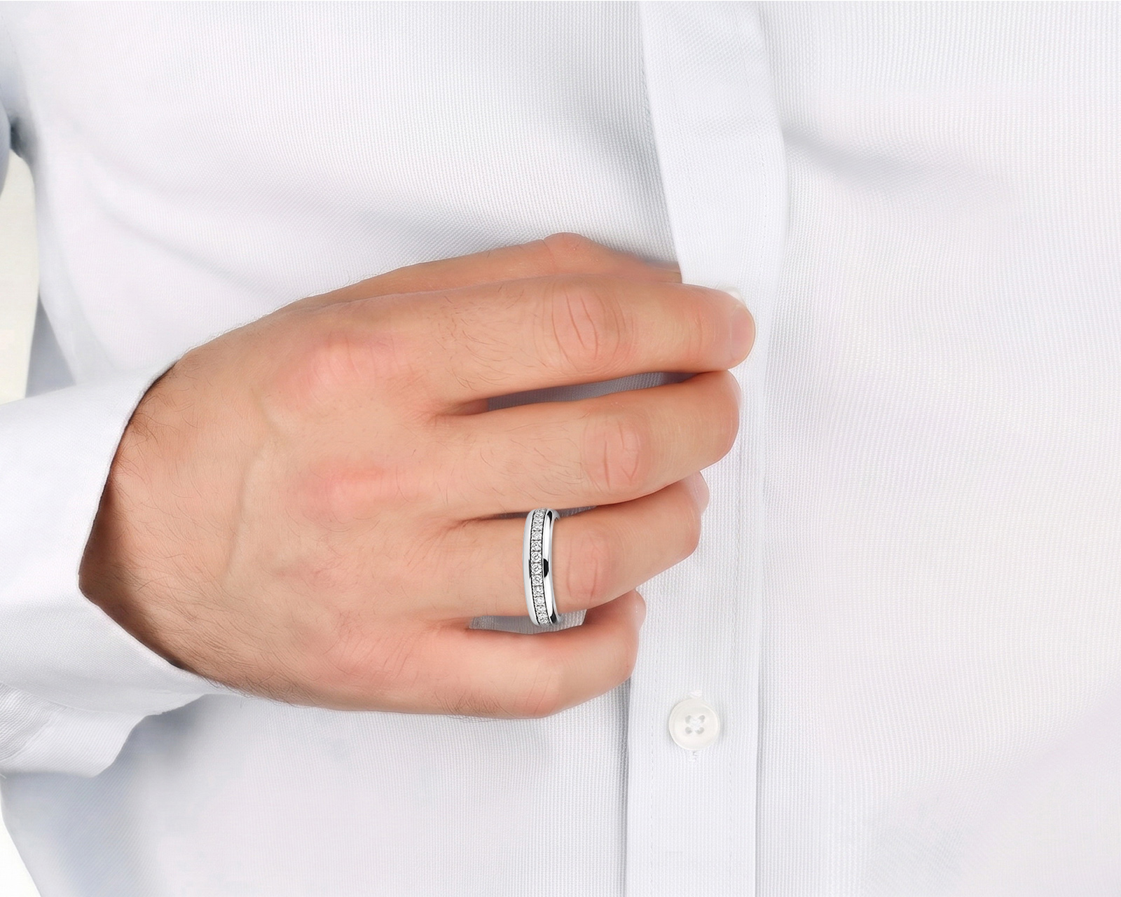 Золотое кольцо с бриллиантами 0.93ct