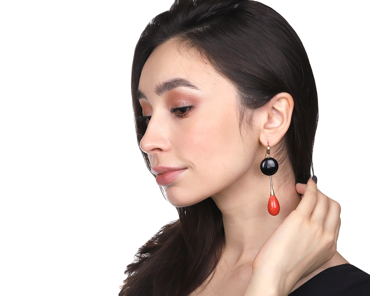 Итальянские золотые серьги с ониксом 48.90ct