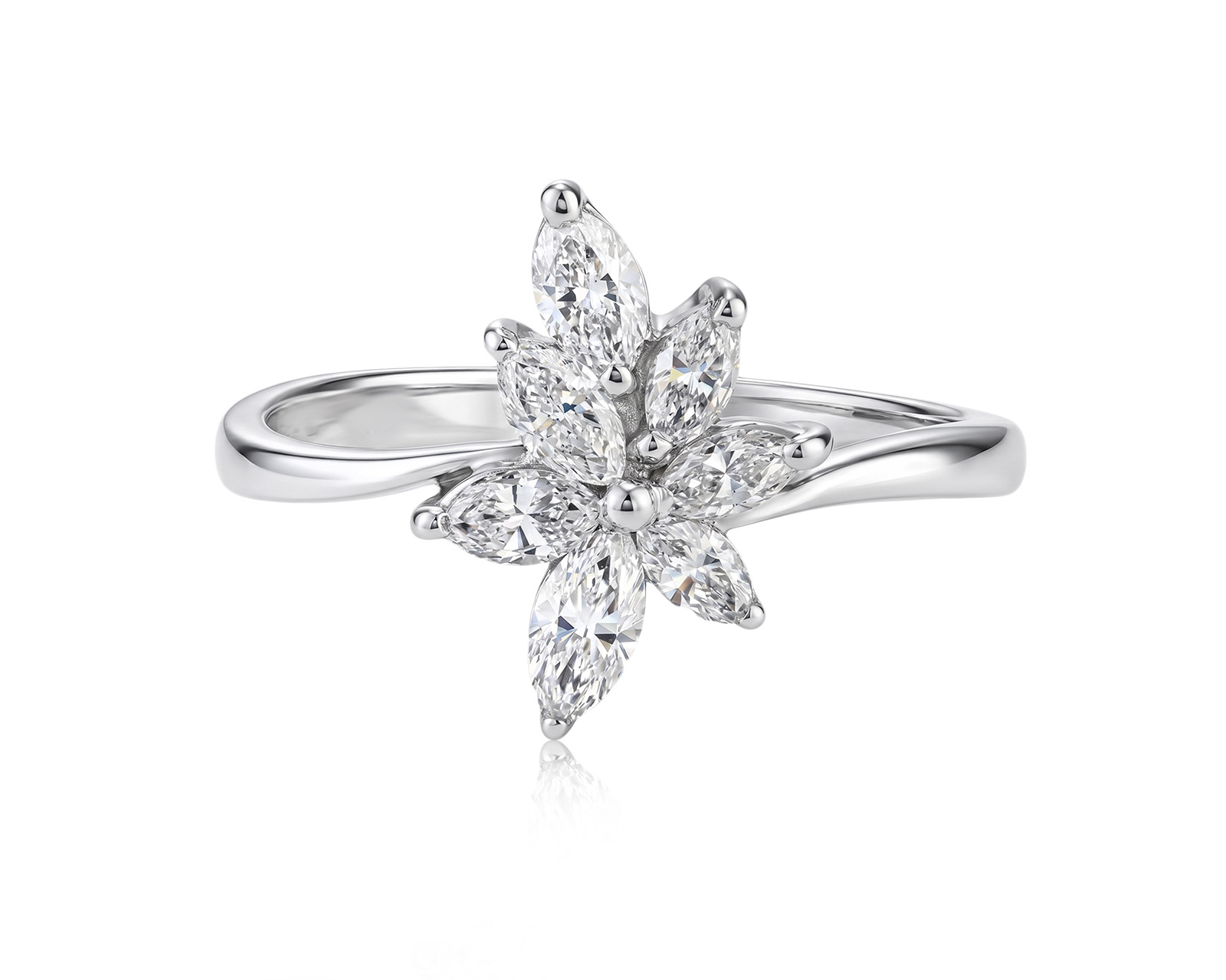 Золотое кольцо с бриллиантами 0.65ct