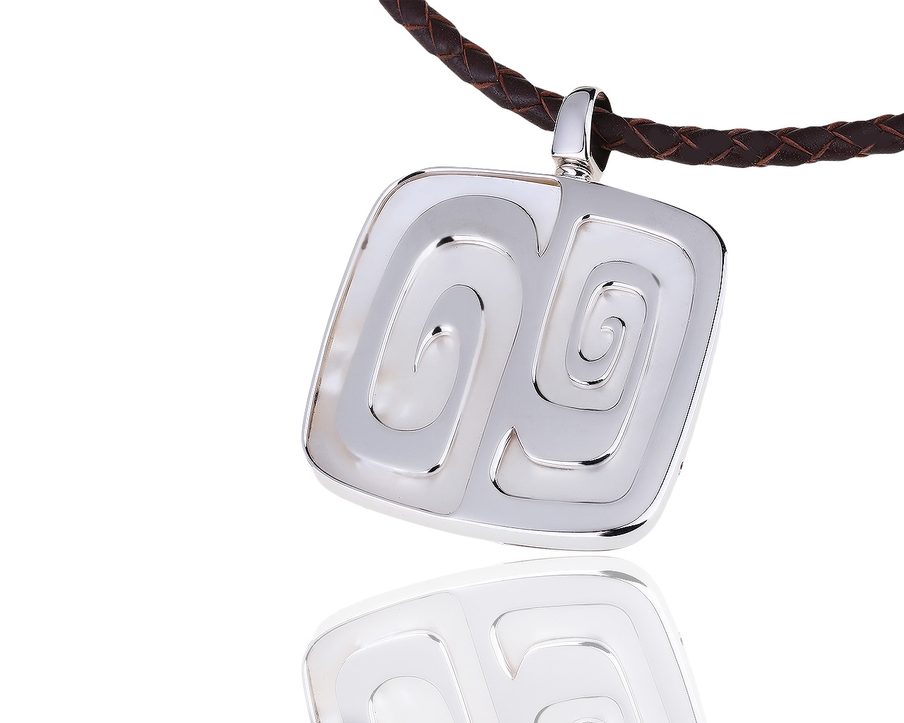 Оригинальный золотой кулон с перламутром на гайтане Bvlgari Mother-of-Pearl 170817/5