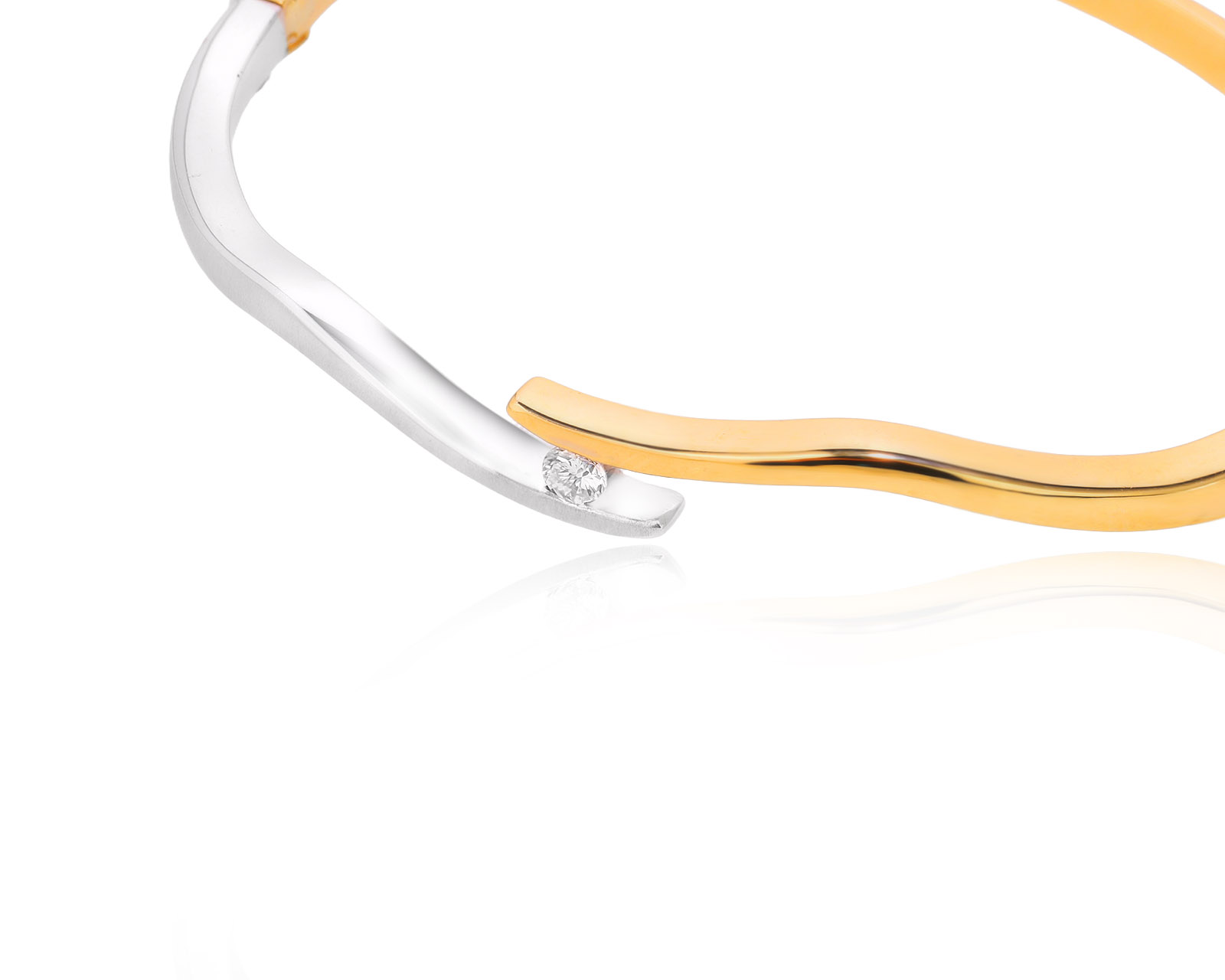 Золотой браслет с бриллиантом 0.09ct