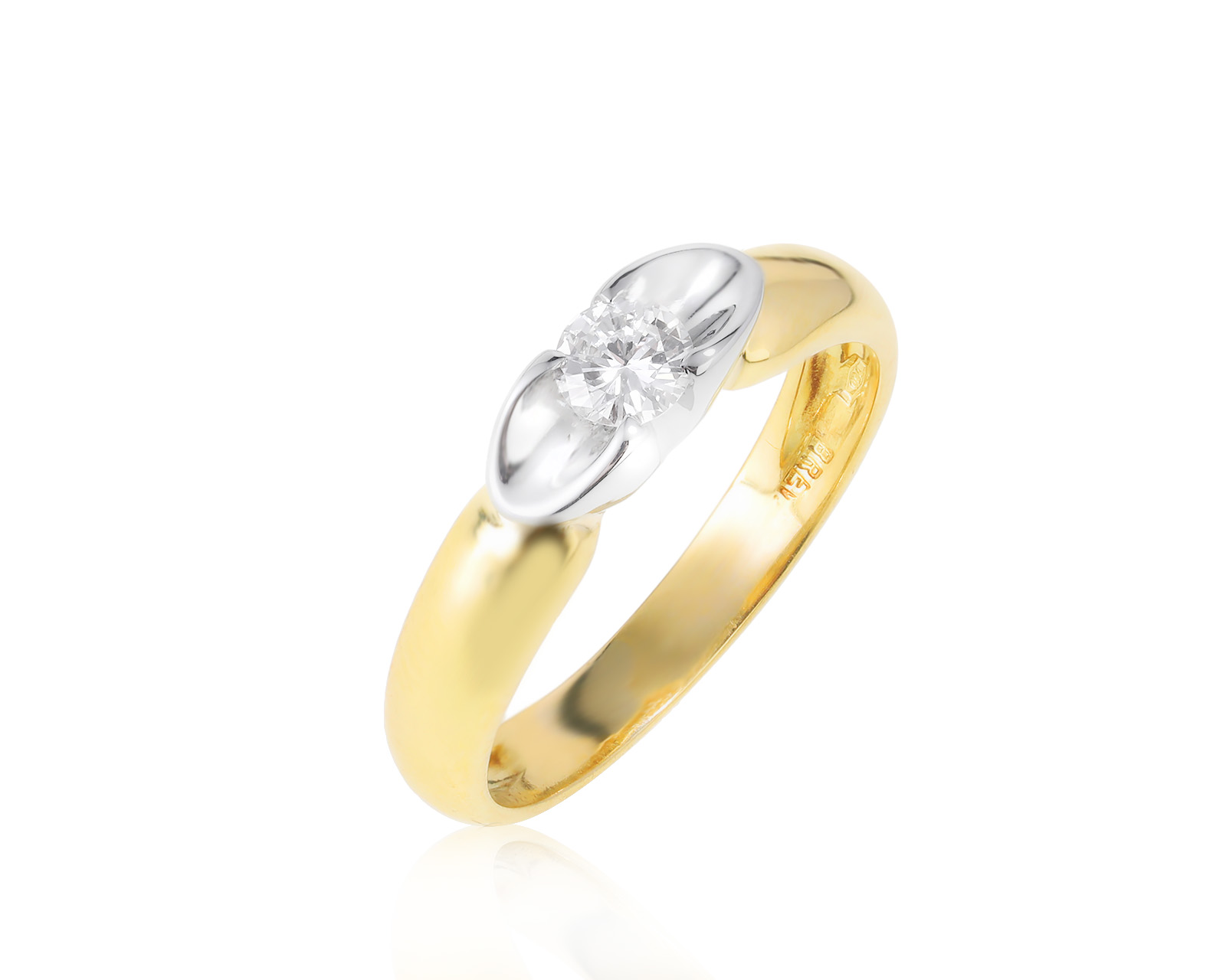 Изысканное золотое кольцо с бриллиантом 0.21ct