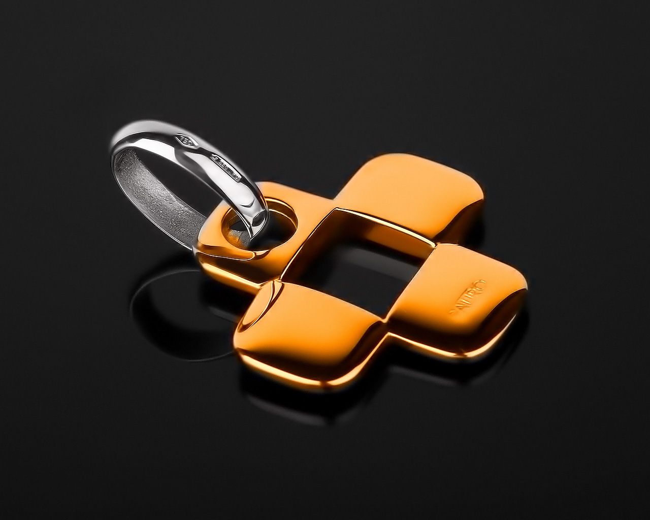 Итальянский золотой крестик Sauro 050717/2