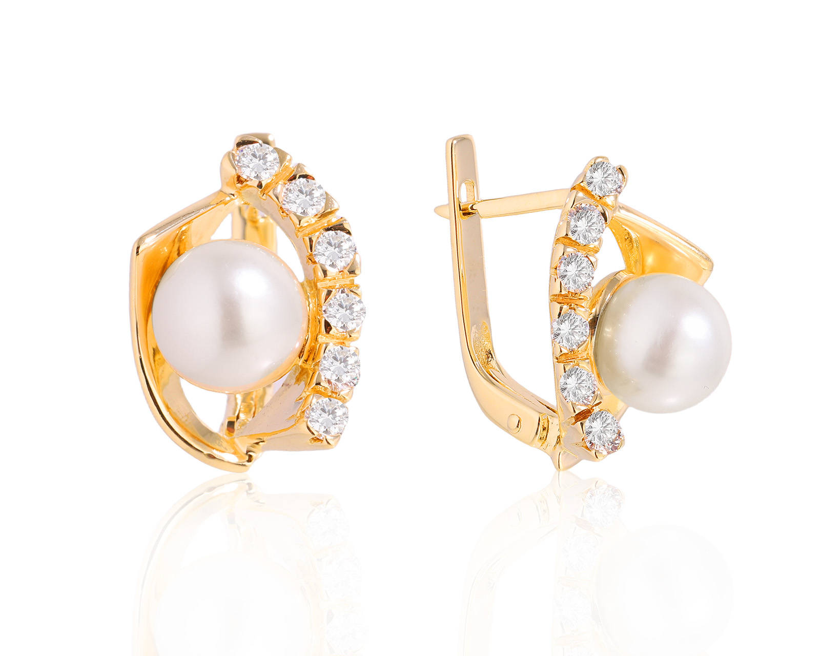 Золотые серьги с жемчугом 7.60 мм и бриллиантами 0.54ct
