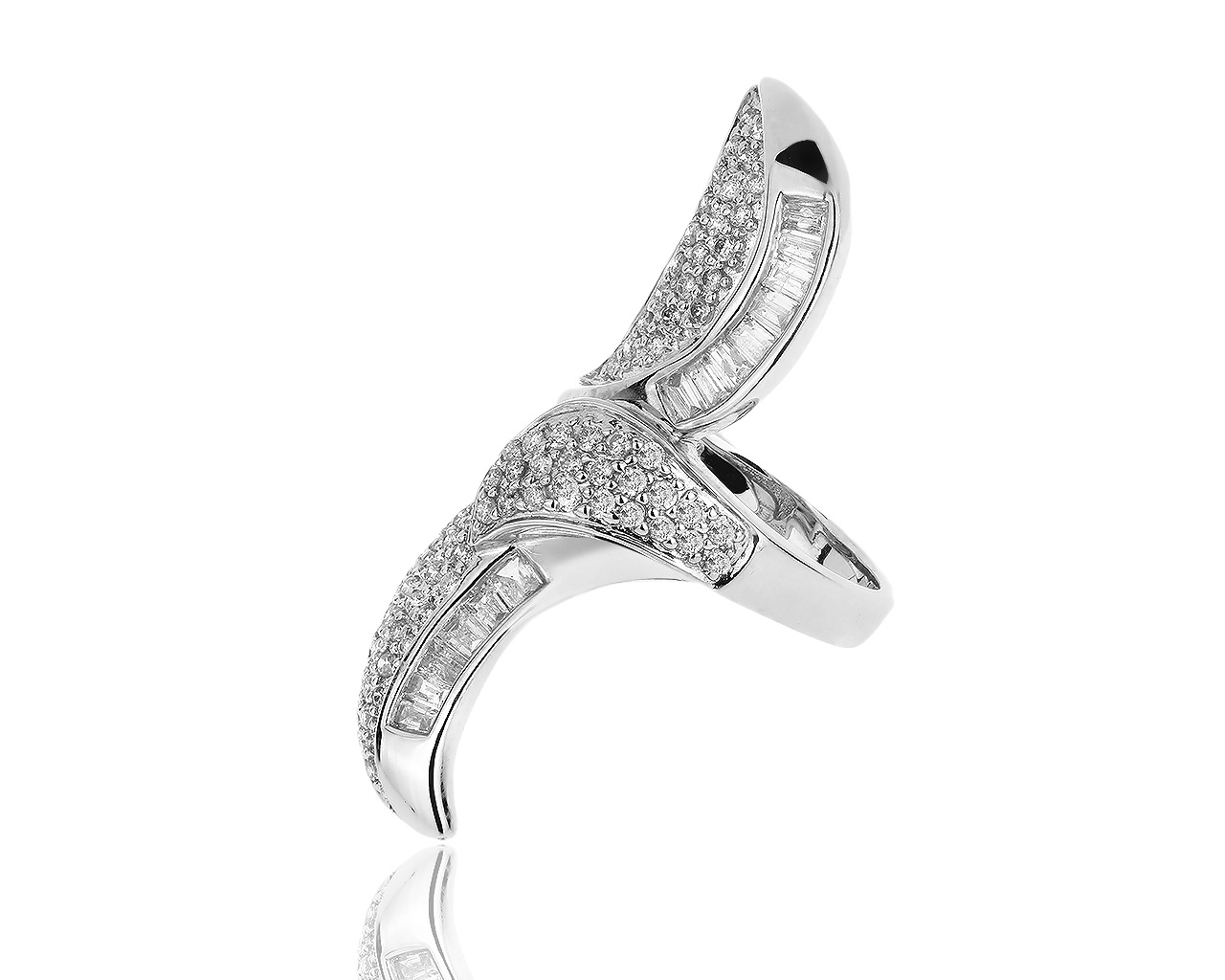 Интересное золотое кольцо с бриллиантами 1.64ct 011215/1