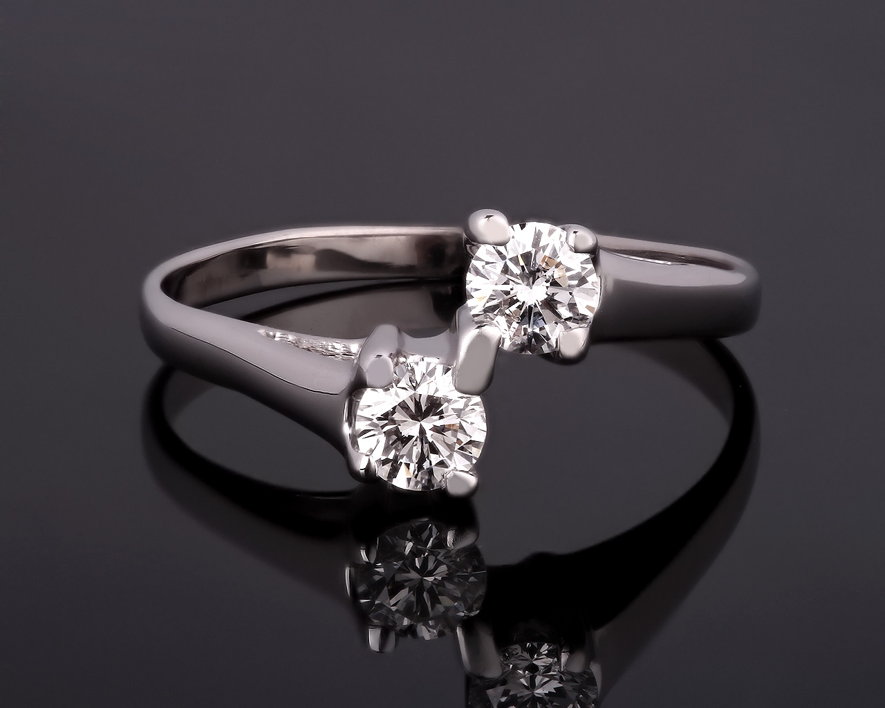 Стильное золотое кольцо с бриллиантами 0.41ct 150617/1