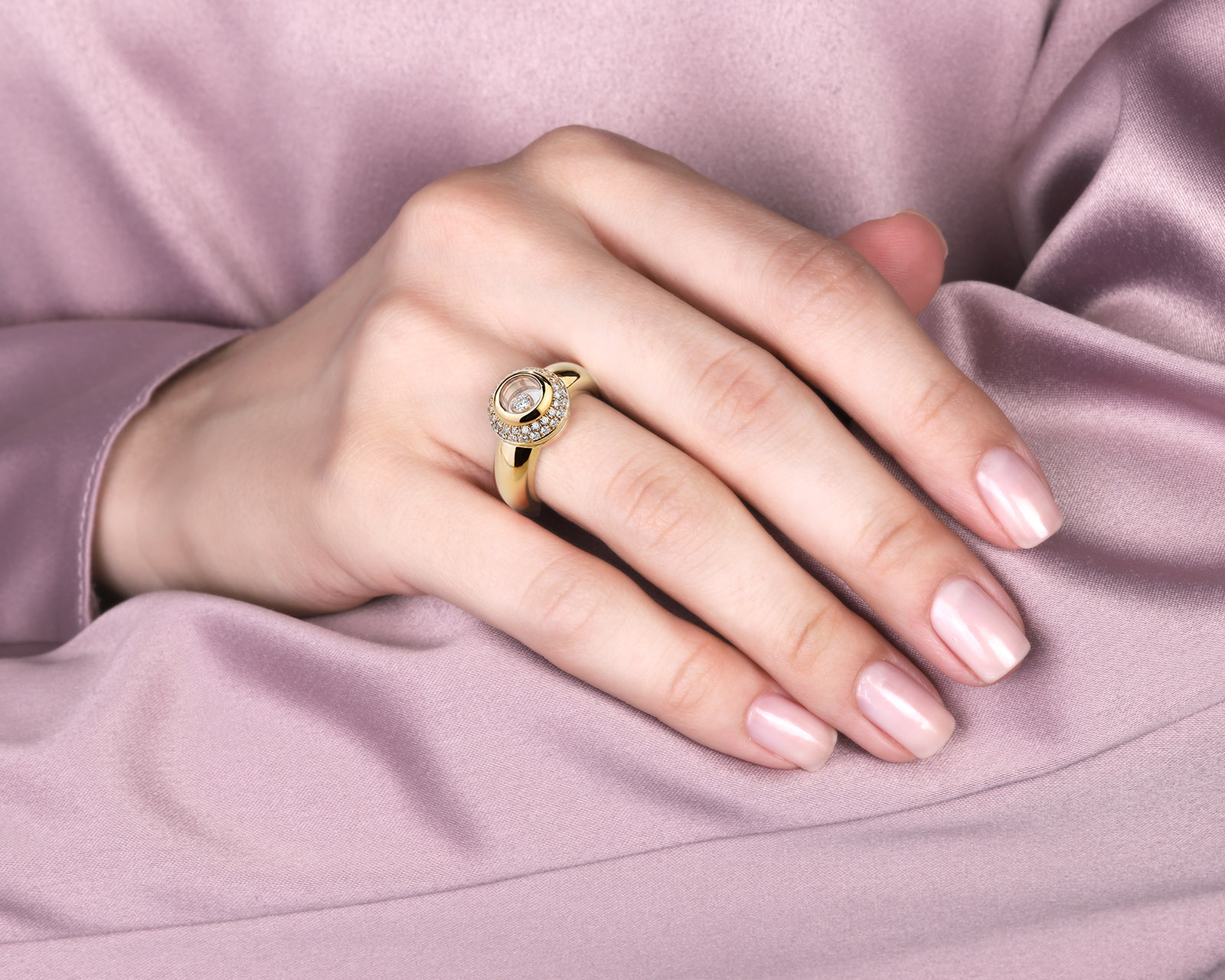 Оригинальное золотое кольцо Chopard Happy Diamonds Happy Sport