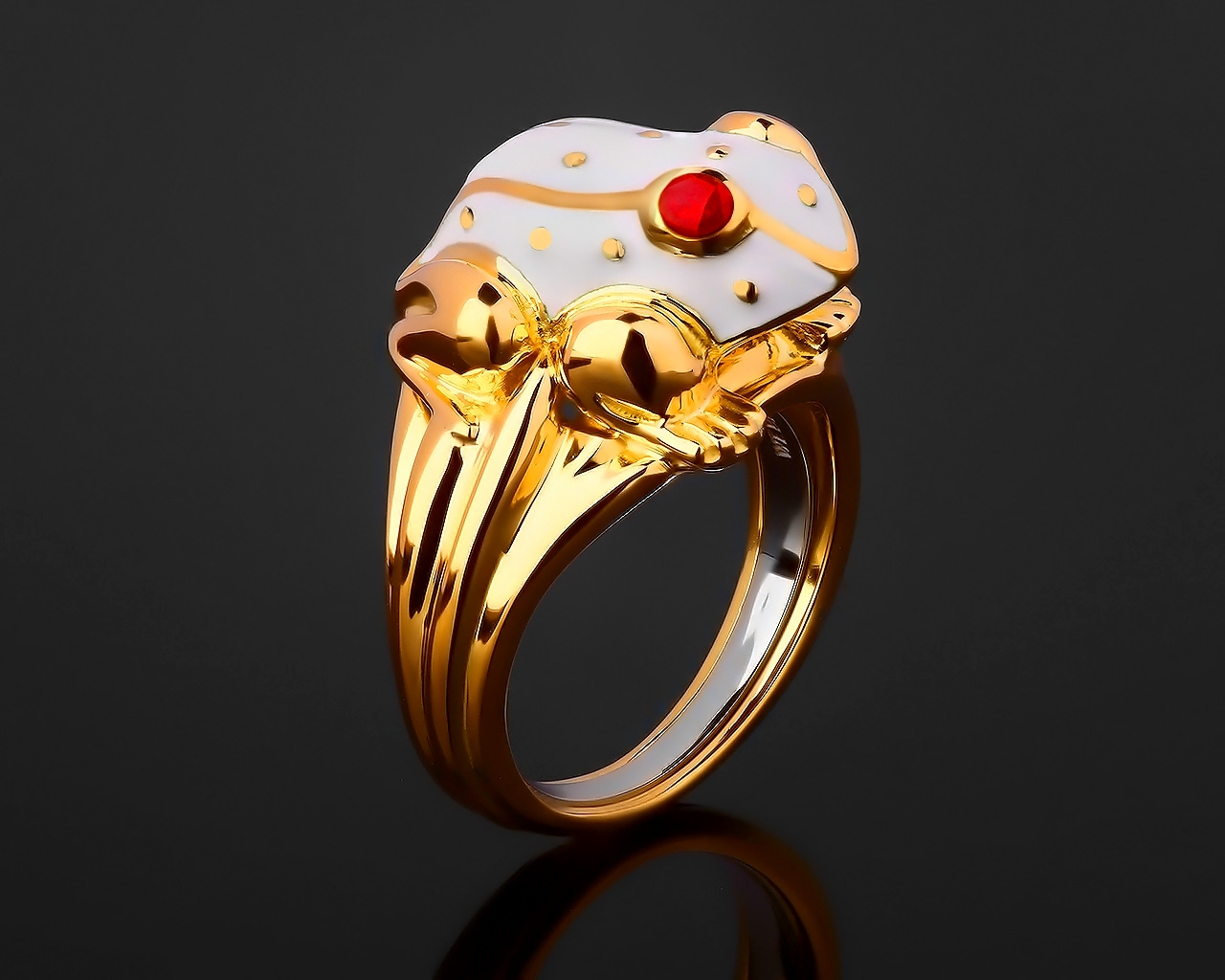 Красивое золотое кольцо с эмалями David Webb Frog