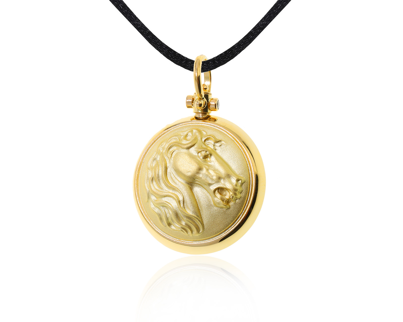 Золотой кулон с бриллиантами 0.09ct 010623/1