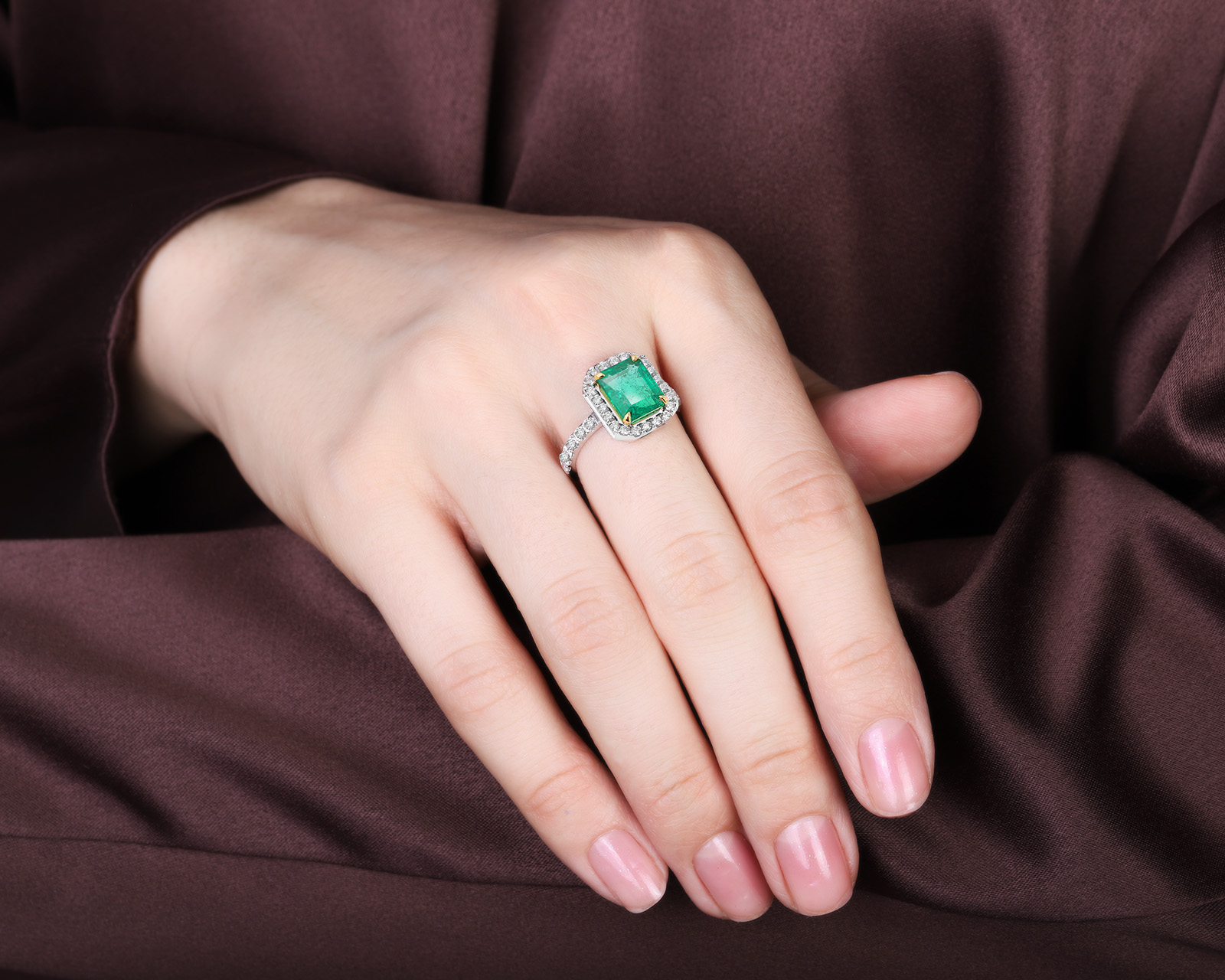 Золотое кольцо с изумрудом Замбия 2.66ct Evgeny Matveev