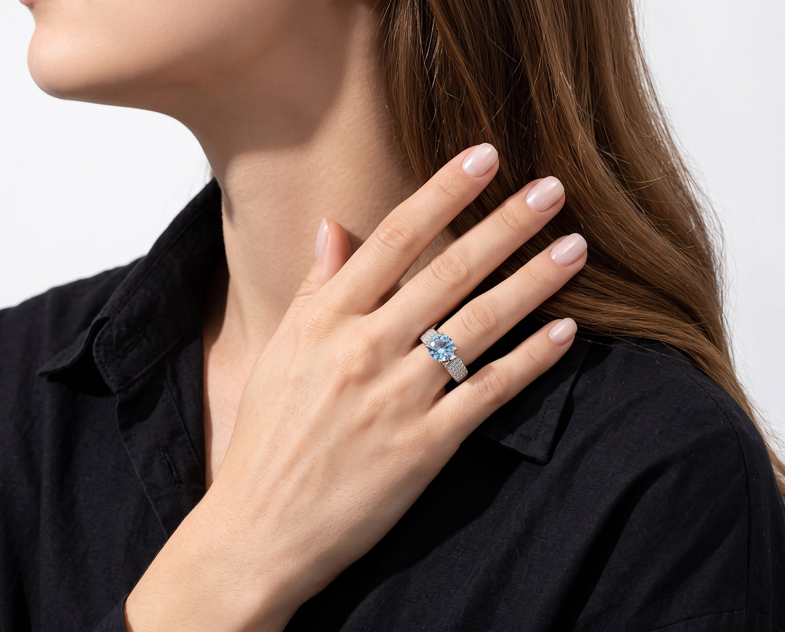 Золотое кольцо с аквамарином 2.00ct и бриллиантами 0.53ct