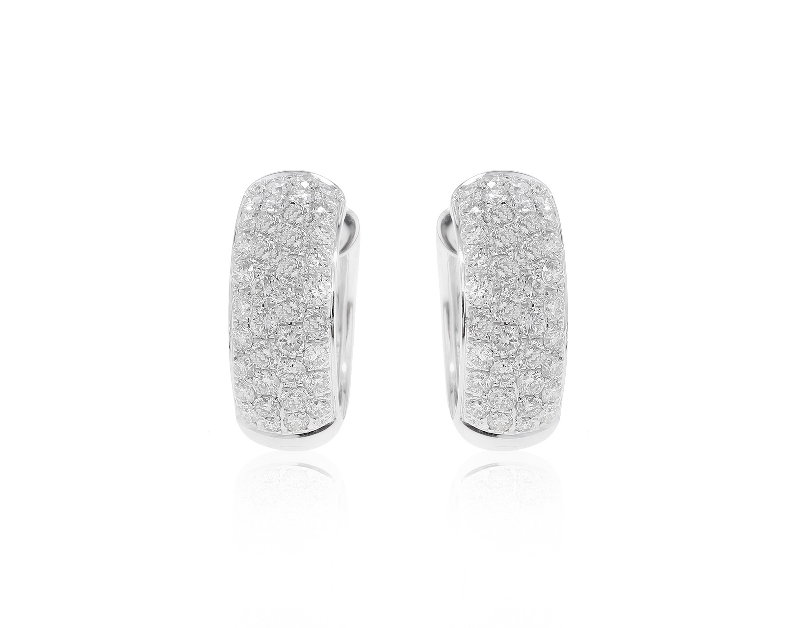 Прекрасные золотые серьги с бриллиантами 1.64ct