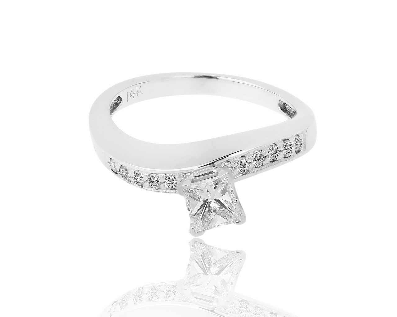 Помолвочное золотое кольцо с бриллиантами 0.70ct 130219/20