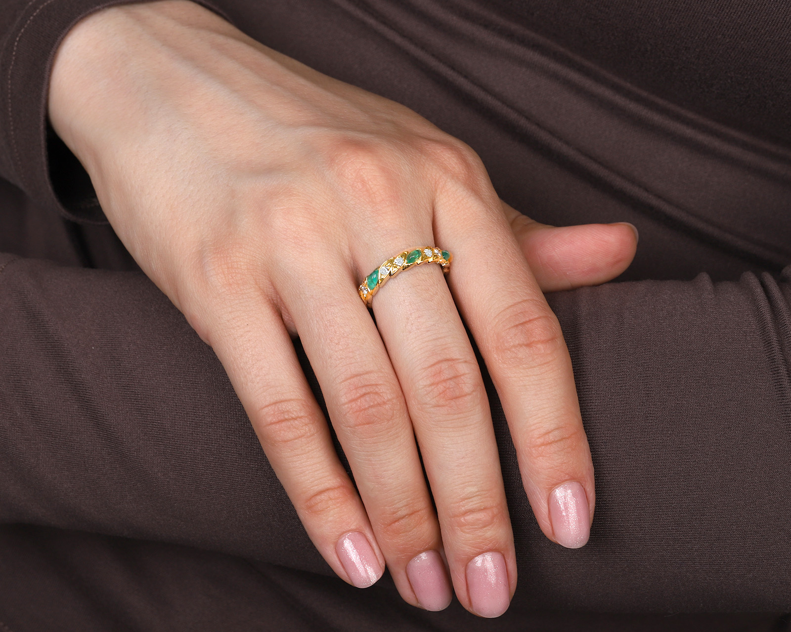 Золотое кольцо с изумрудами 1.35ct и бриллиантами 0.36ct
