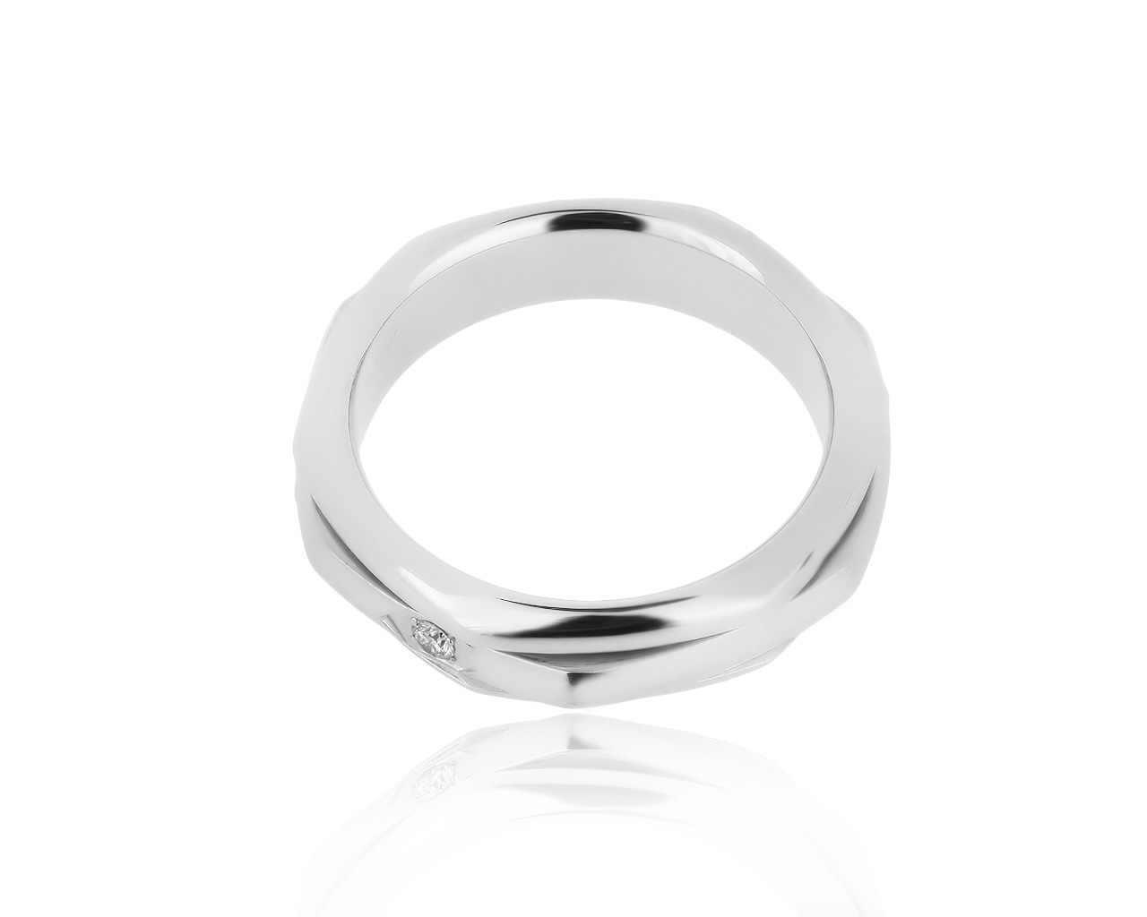Оригинальное золотое кольцо с бриллиантом 0.04ct Piaget
