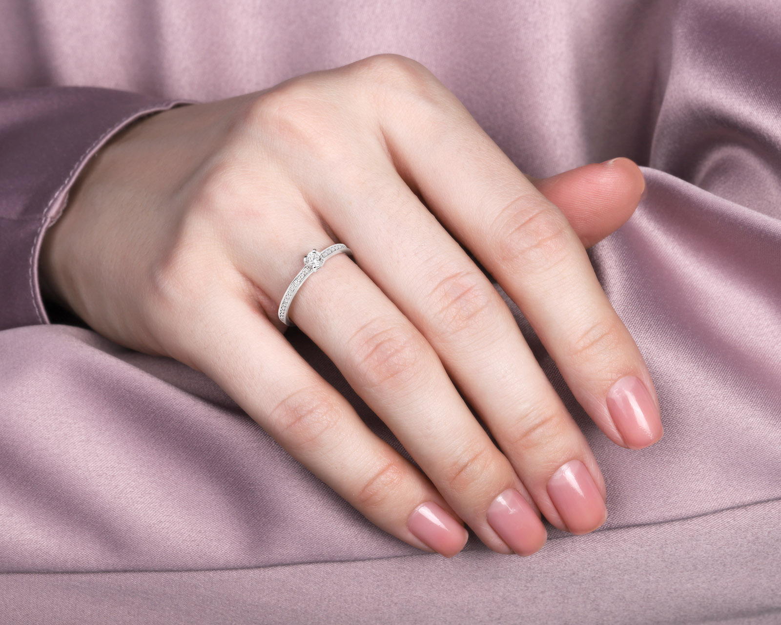 Оригинальное золотое кольцо с бриллиантами 0.21ct Constantin Artmayer