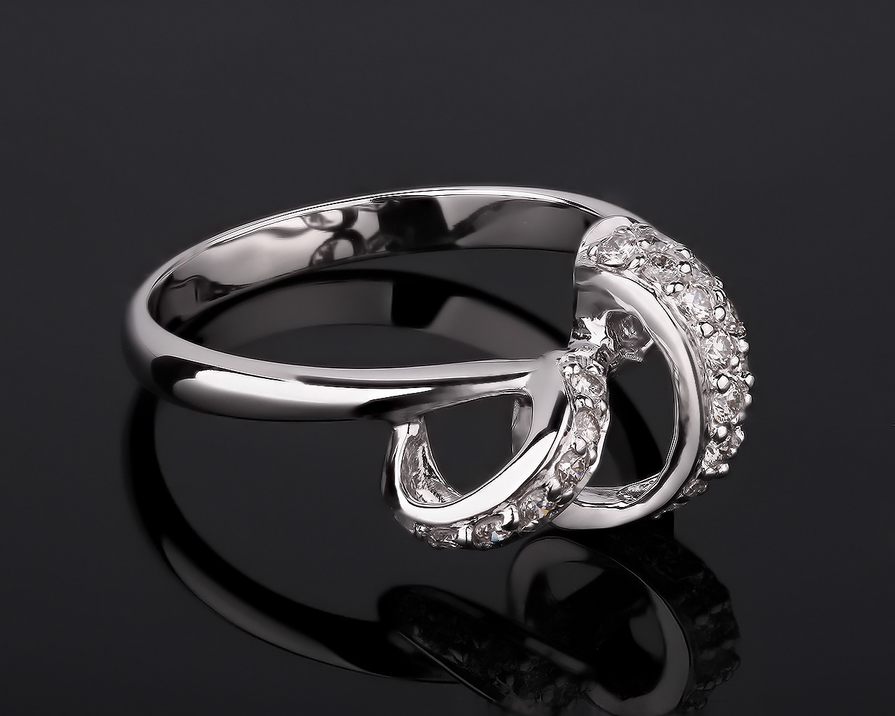 Элегантное золотое кольцо с бриллиантами 0.32ct