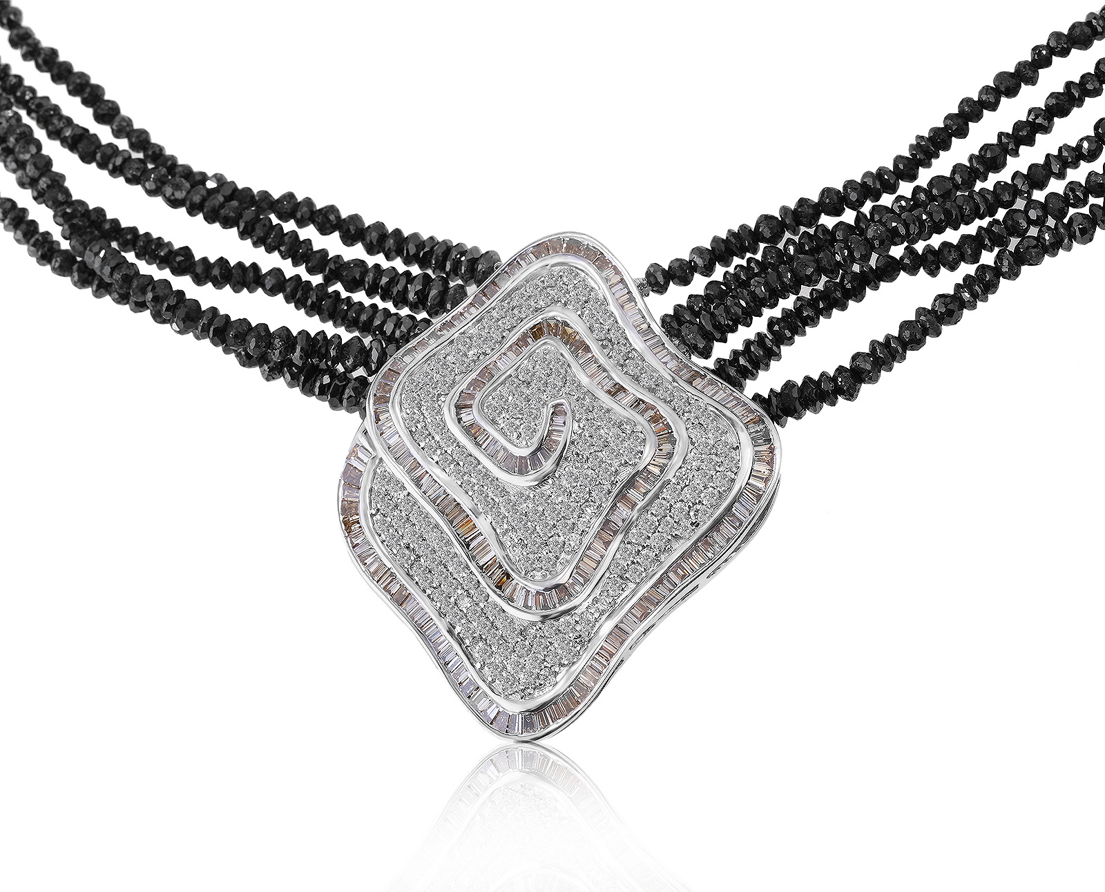 Притягательное золотое колье с бриллиантами 131.03ct 130919/03