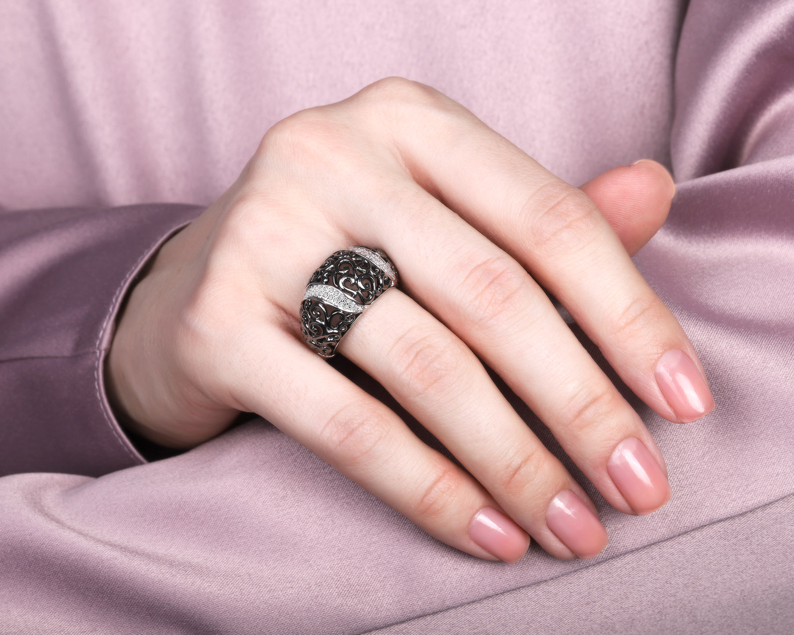 Оригинальное золотое кольцо с бриллиантами 0.24ct Constantin Artmayer