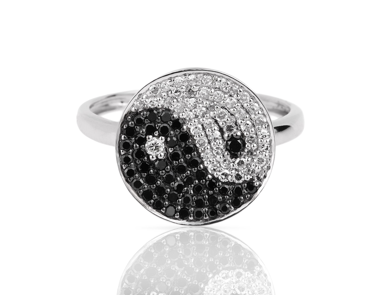 Золотое кольцо с черными и белыми бриллиантами 0.37ct 080518/23