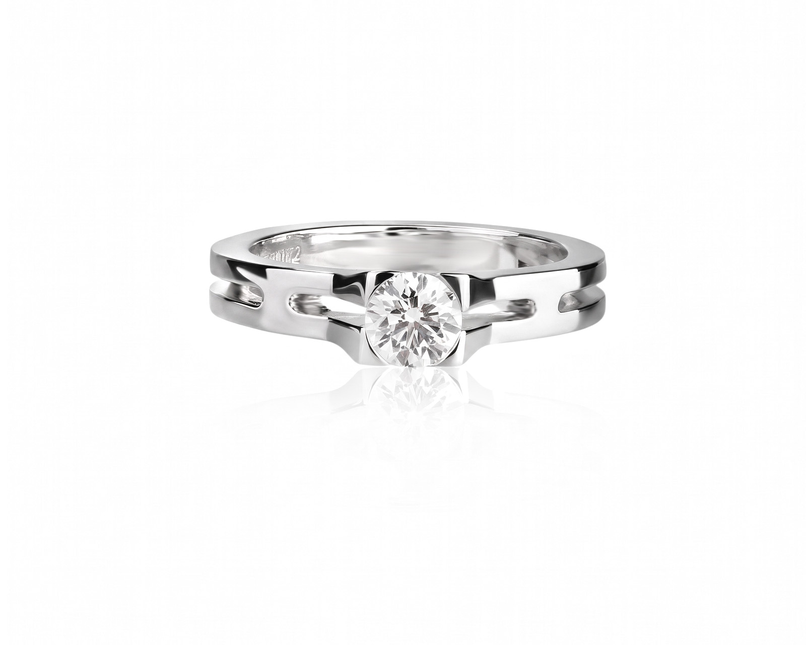 Оригинальное золотое кольцо с бриллиантом 0.48ct Chimento