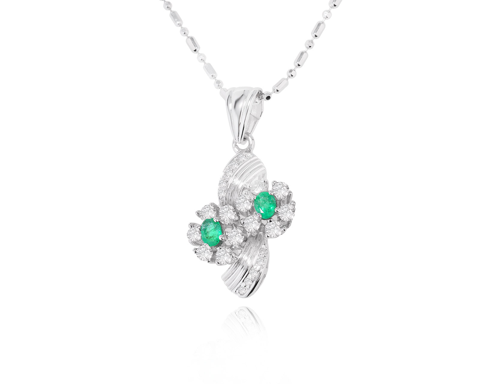 Притягательный золотой кулон с изумрудами 0.48ct 031122/7 Притягательный золотой кулон с изумрудами 0.48ct 031122/7