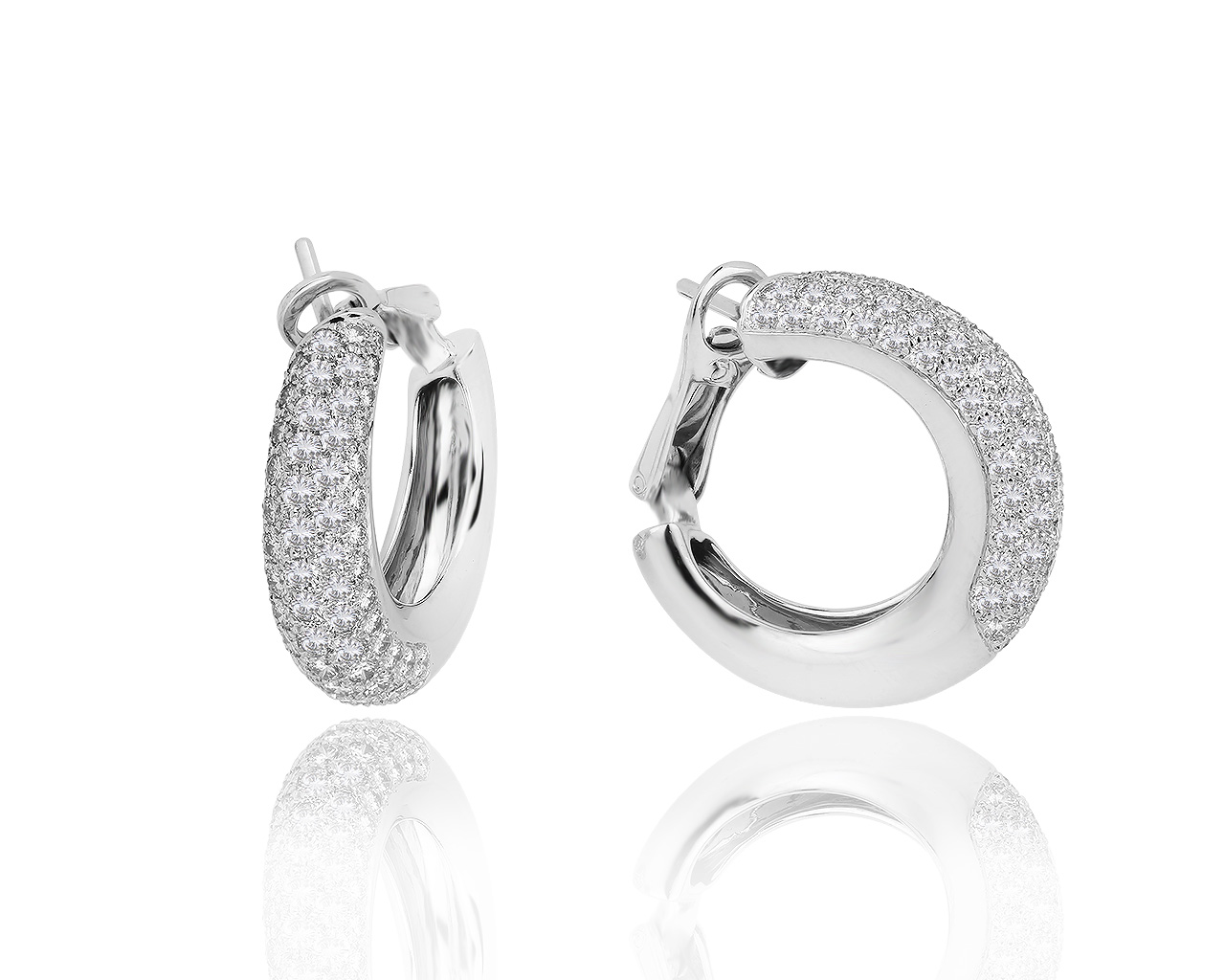 Оригинальные золотые серьги с бриллиантами 3.60ct Chaumet Anneau 210619/9 Оригинальные золотые серьги с бриллиантами 3.60ct Chaumet Anneau 210619/9