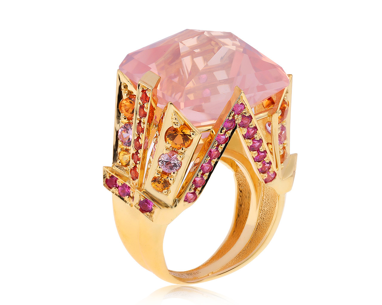 Королевское золотое кольцо с розовым кварцем 27.93ct