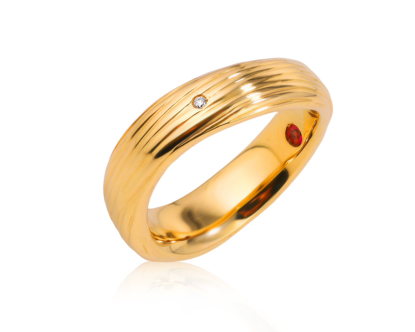 Оригинальное золотое кольцо с рубином 0.03ct Roberto Coin 131225/3