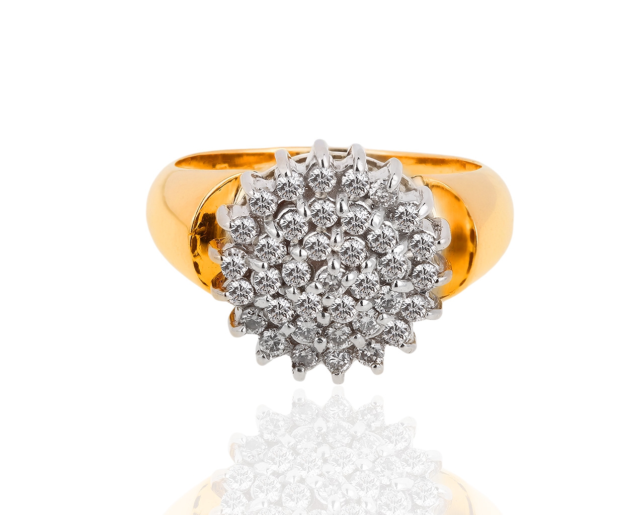 Красивое золотое кольцо с бриллиантами 0.60ct