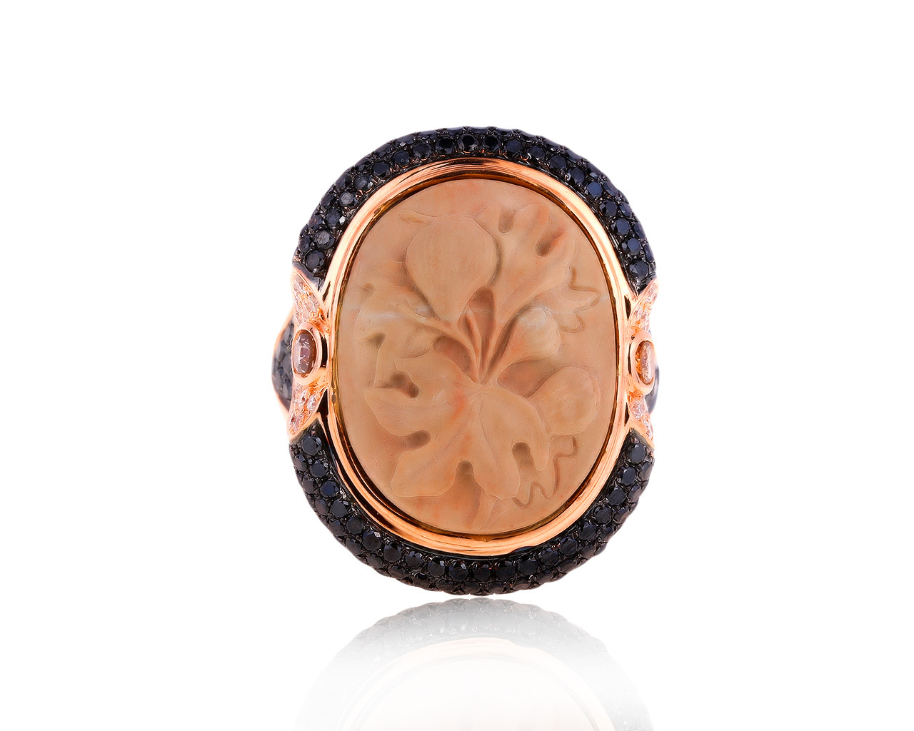Оригинальное золотое кольцо с бриллиантами 4.04ct Moriah