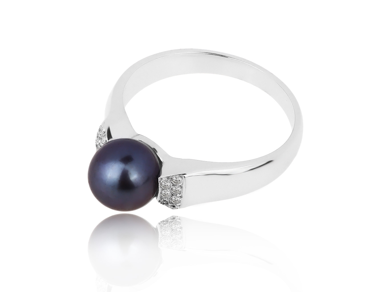 Золотое кольцо с черным жемчугом и бриллиантами 0.10ct – купить по цене 25 000 ₽ с доставкой в интернет-магазине Mister Diamond