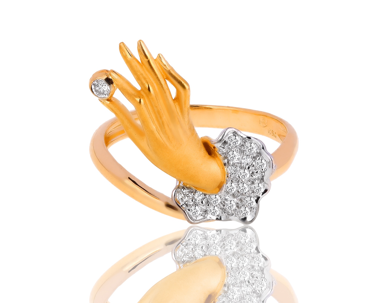 Золотое кольцо с бриллиантами Carrera y Carrera Las Manos 230718/9