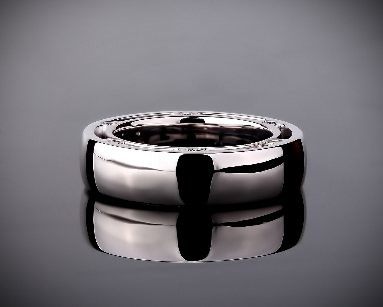 Интересное золотое кольцо с бриллиантами 0.21ct