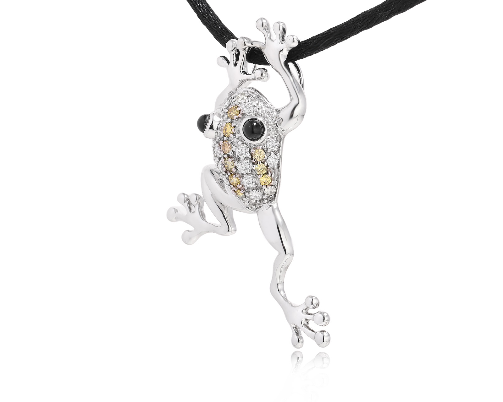 Золотой кулон с ониксом 0.29ct и бриллиантами 0.82ct