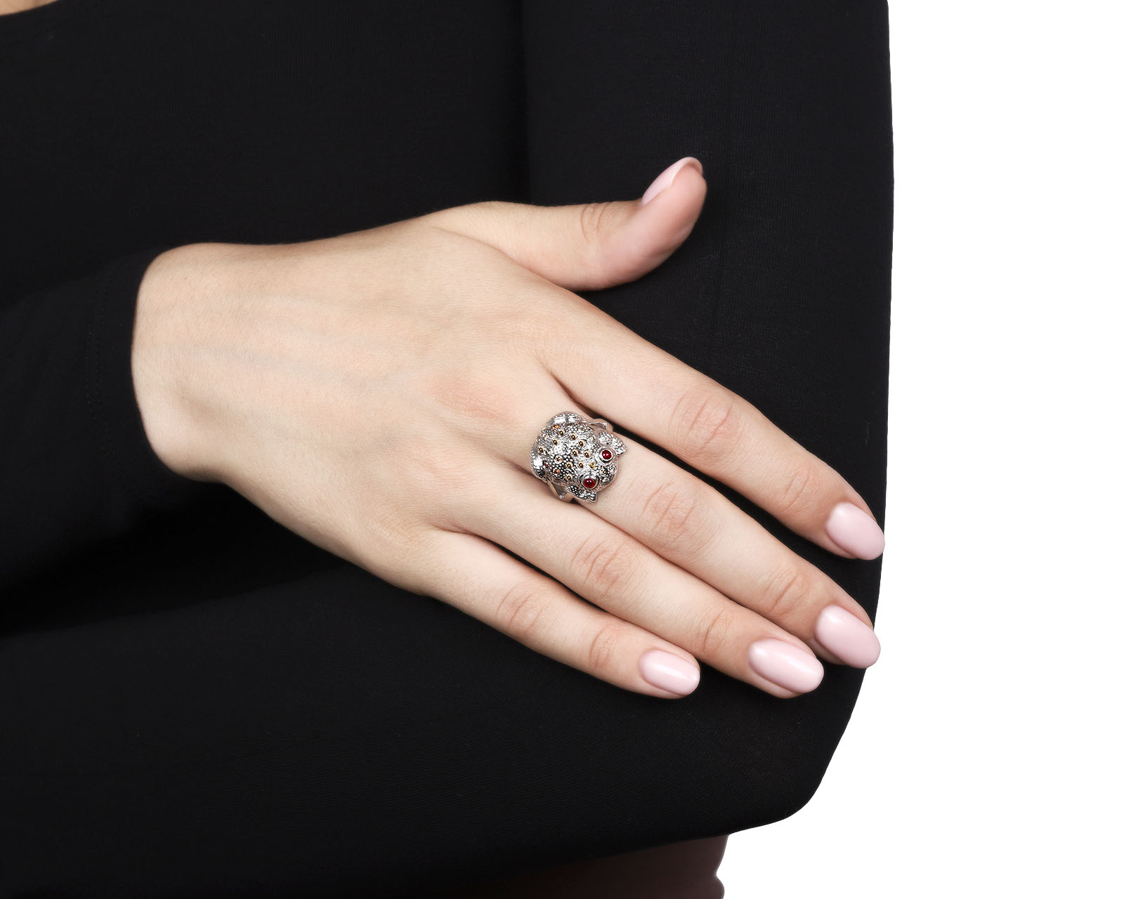 Стильное золотое кольцо с бриллиантами 0.85ct