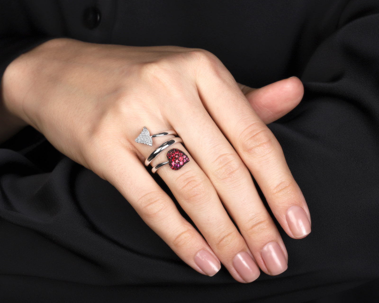 Оригинальное золотое кольцо со шпинелью 0.64ct Dior Diablotin