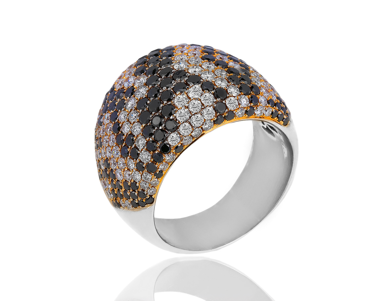 Оригинальное золотое кольцо с белыми и черными бриллиантами 5.23ct LTJ