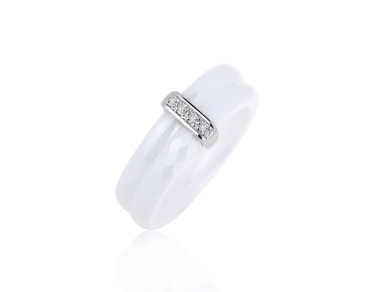 Оригинальное керамическое кольцо с бриллиантами 0.02ct Guy Laroche – купитьпо цене 20 500 ₽ с доставкой в интернет-магазине Mister Diamond