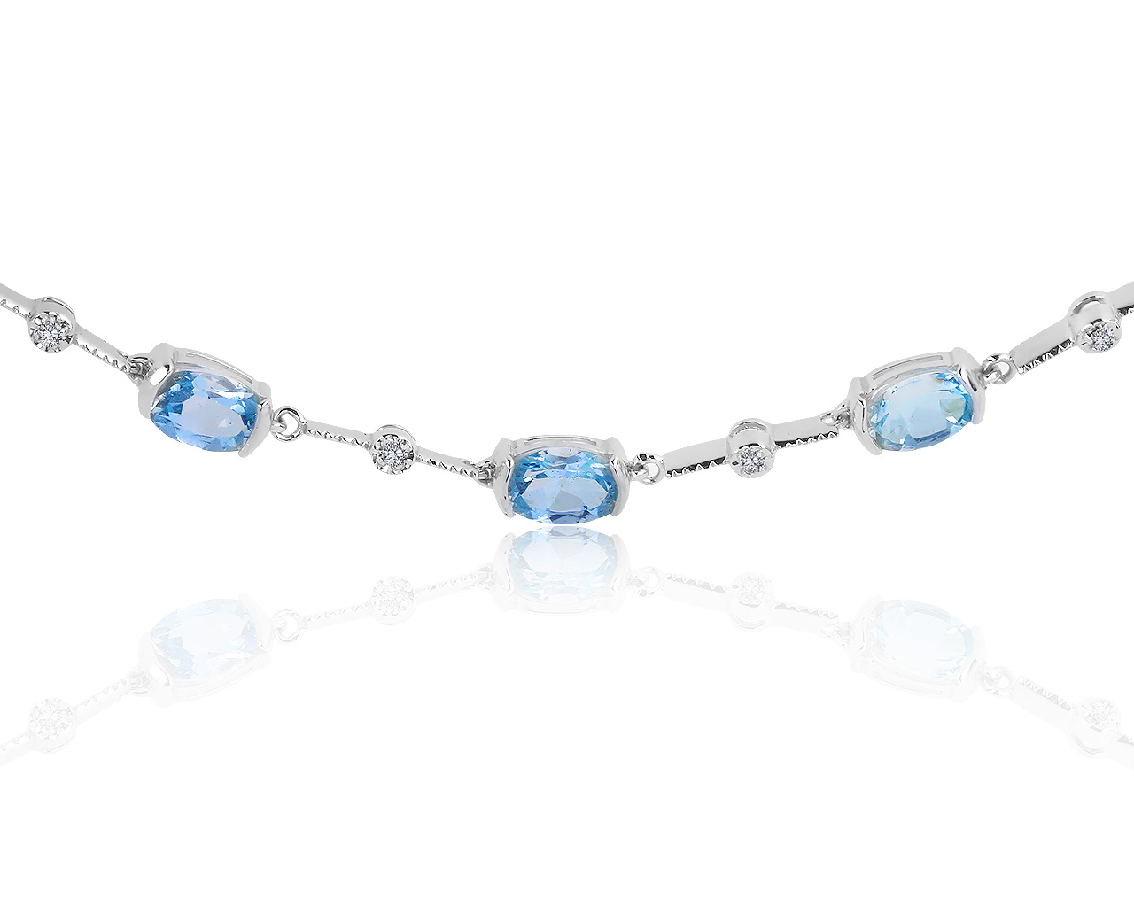 Очаровательный золотой браслет с аквамаринами 3.55ct