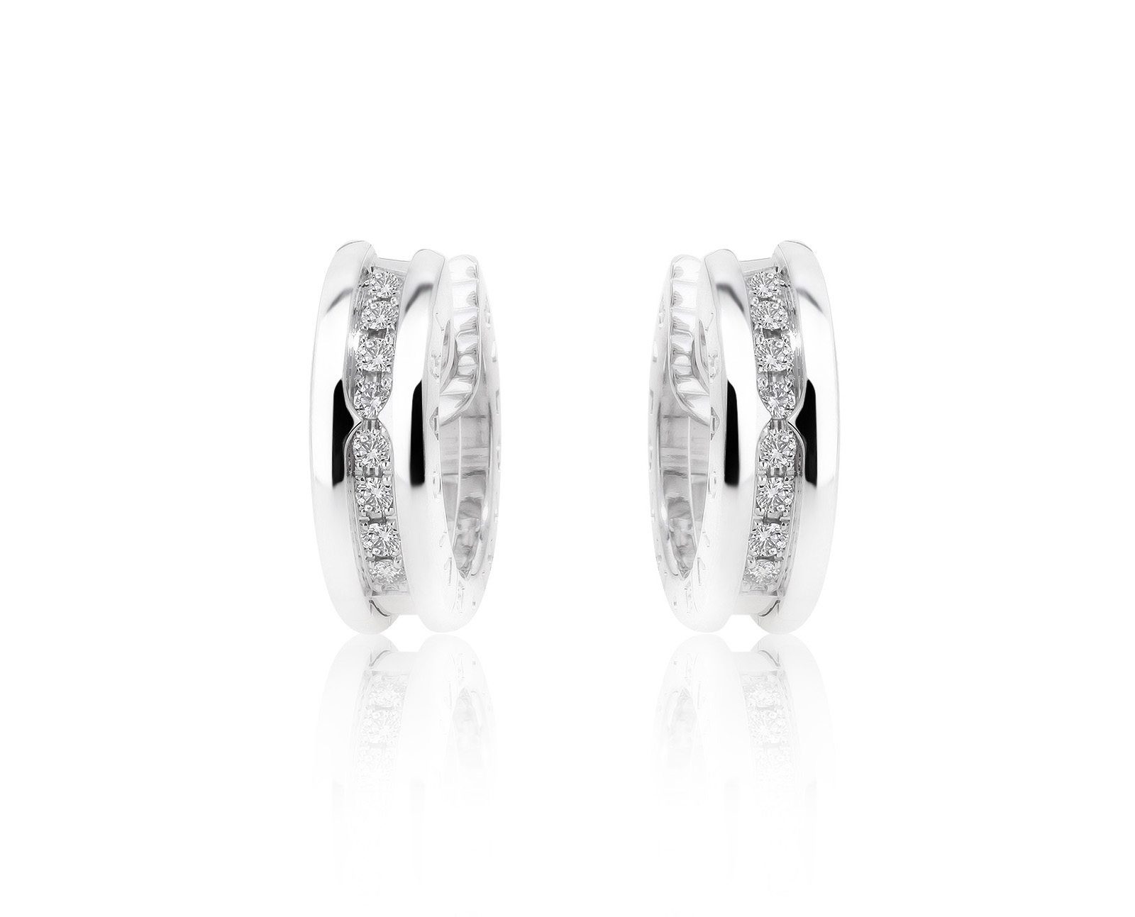 Оригинальные золотые серьги с бриллиантами 0.18ct Bvlgari B.Zero1