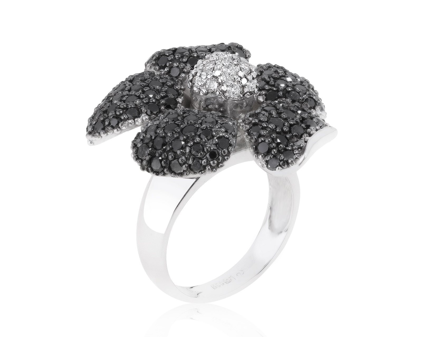 Праздничное золотое кольцо с бриллиантами 3.90ct 261121/3 Праздничное золотое кольцо с бриллиантами 3.90ct 261121/3