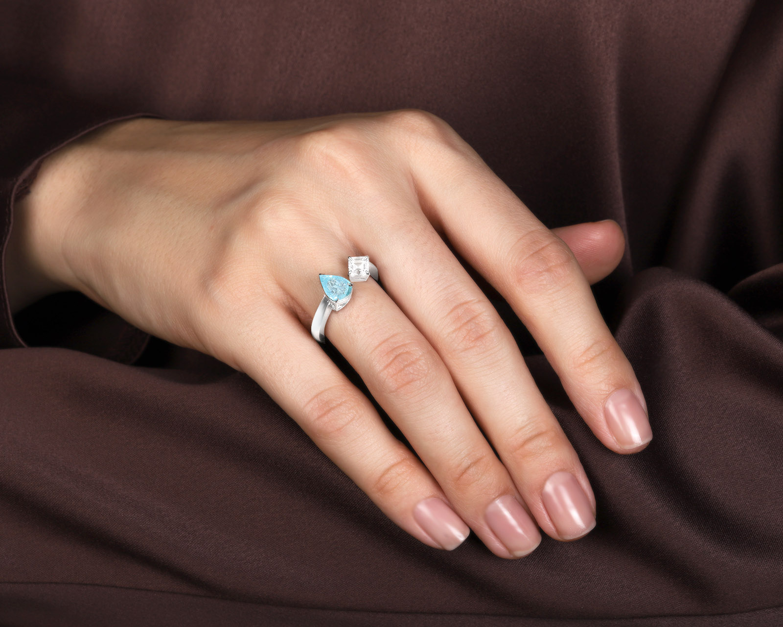 Золотое кольцо с бриллиантами и турмалином параиба 1.09ct Evgeny Matveev