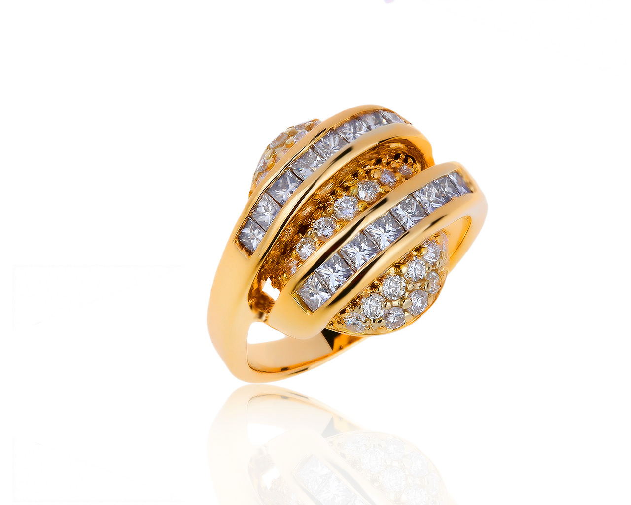 Притягательное золотое кольцо с бриллиантами 1.20ct